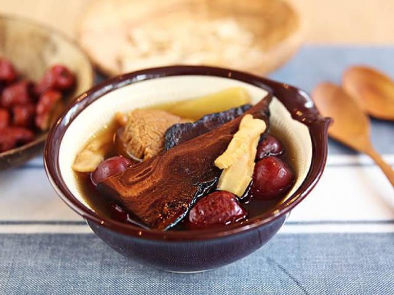 Canh nấm linh chi giúp tăng cường trí nhớ, bổ não